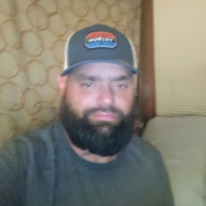 Profile Picture of kennethhoge (@@kennethhoge) on Tiktok