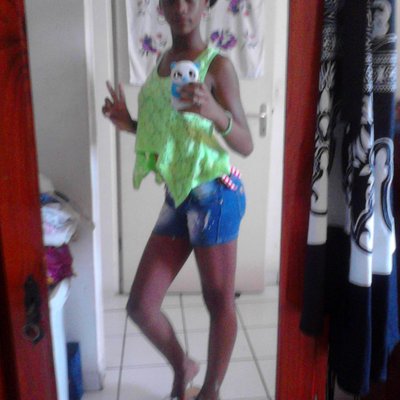 Profile Picture of `AUTHENTIQUE GIRL (@lirette_laurie) on Twitter