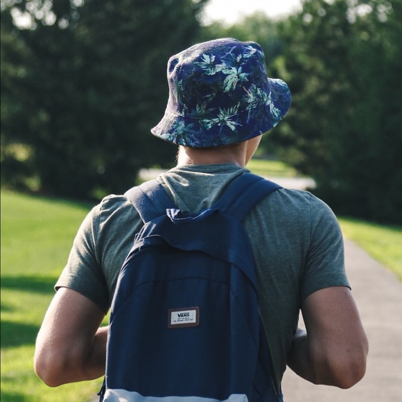 Profile Picture of Thomas Vodak (@tvod18) on Poshmark