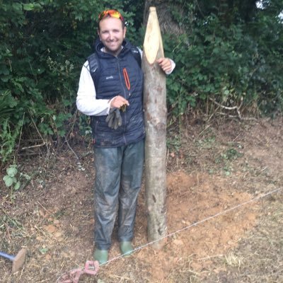 Profile Picture of Neil Mullins (@gooner3001) on Twitter