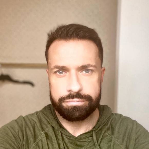 Profile Picture of Jason Josey (@jasonjosey) on Poshmark