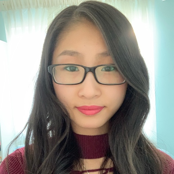 Profile Picture of Mimi Chen (@mimichen131) on Poshmark