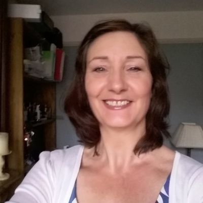 Profile Picture of Sue Beckett (@SueBeckett8) on Twitter