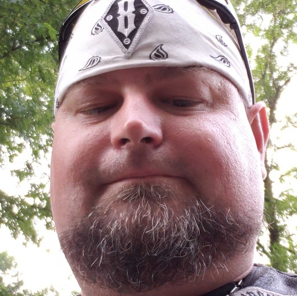Profile Picture of Gary Mccoy (@guss123) on Poshmark