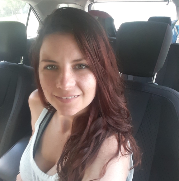 Profile Picture of Alexzandria Uhlman (@alexdortch) on Poshmark