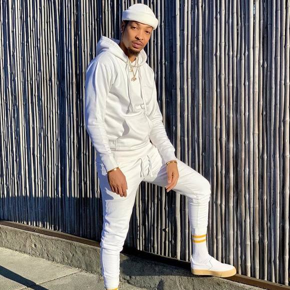 Profile Picture of Kavon Kavon (@kavonchoice) on Poshmark