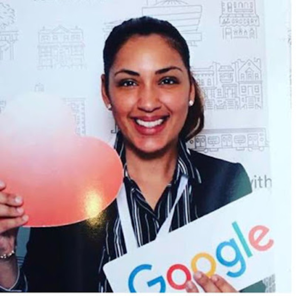 Profile Picture of Giselle Jaquez (@giselle_jaquez) on Poshmark