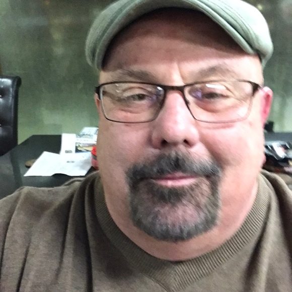 Profile Picture of Doug Pritchard (@dougpritchard) on Poshmark