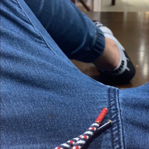 Profile Picture of Ayyaz Khan (@ayyazkk) on Poshmark