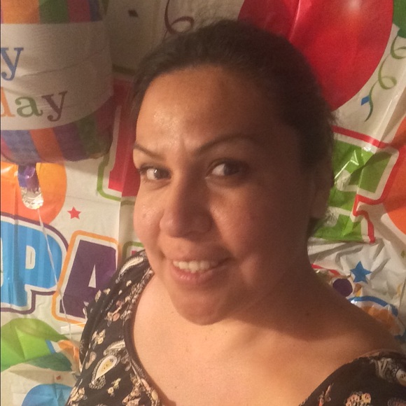 Profile Picture of Josefina Rivera (@josiesantiago) on Poshmark
