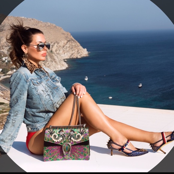 Profile Picture of Kendal Frayer (@kennypiescloset) on Poshmark