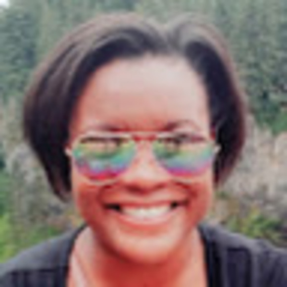 Profile Picture of Kimberly Mcgee (@kimberlymcge582) on Poshmark
