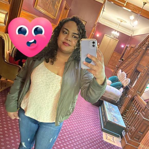 Profile Picture of Alvizures Tere (@lemusteresa1316) on Poshmark