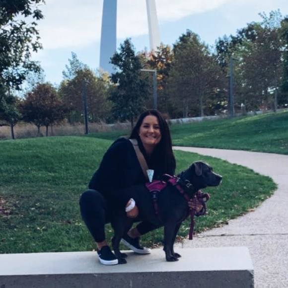 Profile Picture of Morgan Barnoski (@morgantaylor30) on Poshmark