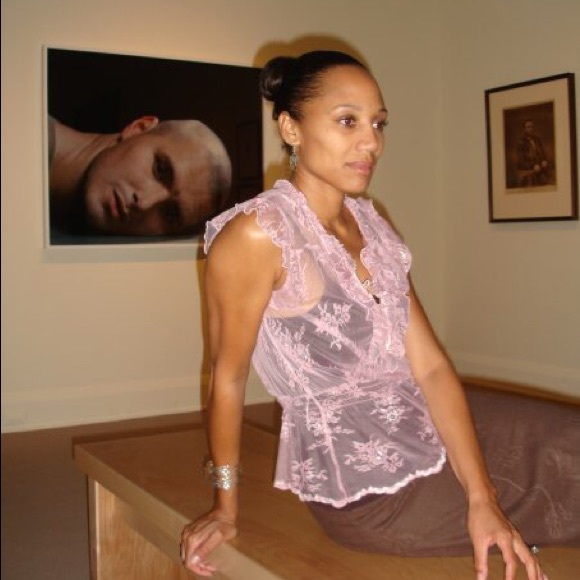 Profile Picture of Leslie Cristea (@lcristea) on Poshmark