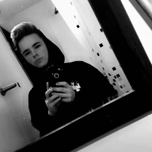 Profile Picture of Micheal Halipchuk (@mhalipchuk) on Poshmark
