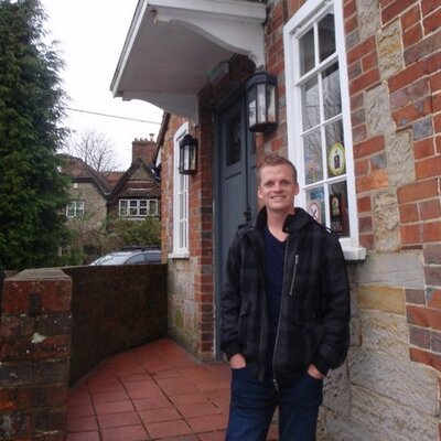 Profile Picture of Richard Pullinger (@Rpully86) on Twitter