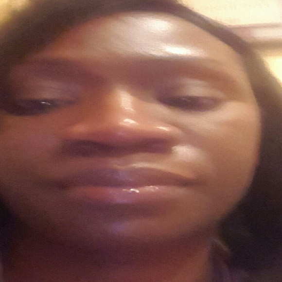 Profile Picture of Jeanette Scott (@jeanettes1) on Poshmark