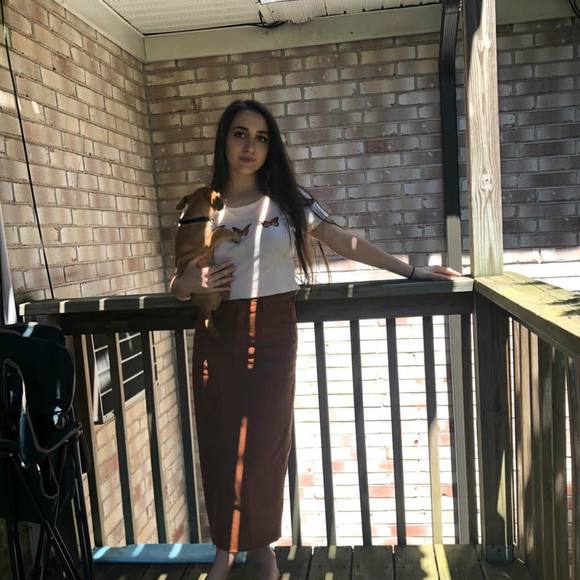 Profile Picture of Ece Çelik (@ehja) on Poshmark