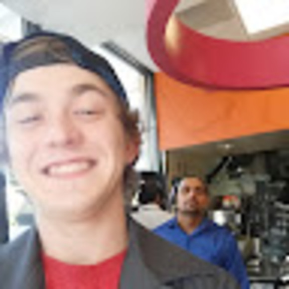 Profile Picture of Matthew Fowler (@mfowler3535) on Poshmark