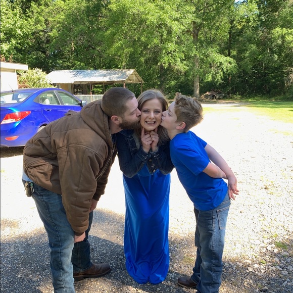 Profile Picture of Cailyn Pistorius (@csp2015) on Poshmark