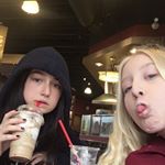 𝕔𝕠𝕣𝕒𝕝𝕚𝕖 & 𝕞𝕒𝕖𝕝𝕚𝕖 - Instagram Profile Picture of 𝕔𝕠𝕣𝕒𝕝𝕚𝕖 & 𝕞𝕒𝕖𝕝𝕚𝕖 (@_les_grosses_vaches) on Instagram