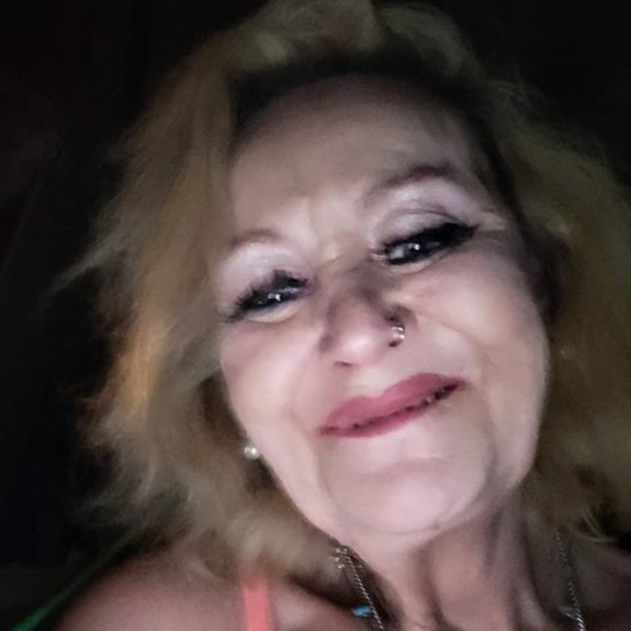 Lori Colson - Poshmark Profile Picture of Lori Colson (@loricolson) on Poshmark