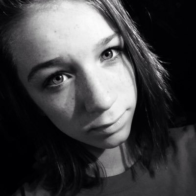 Profile Picture of Evette Davis (@Evette21_davis) on Twitter