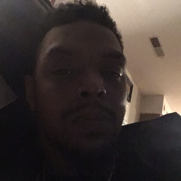 Profile Picture of Dominique Brookens (@martelkingdom) on Poshmark