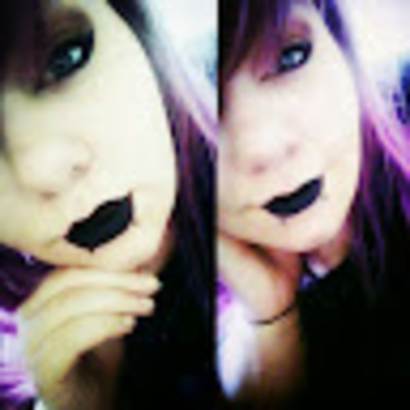 Profile Picture of Justina Ream (@justinaream93) on Poshmark