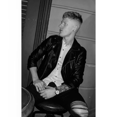 Profile Picture of James Purvis™ (@JamesPurvis01) on Twitter