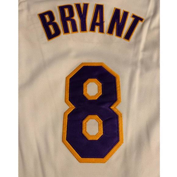 Profile Picture of Cory Weeks (@cjaweeks) on Poshmark