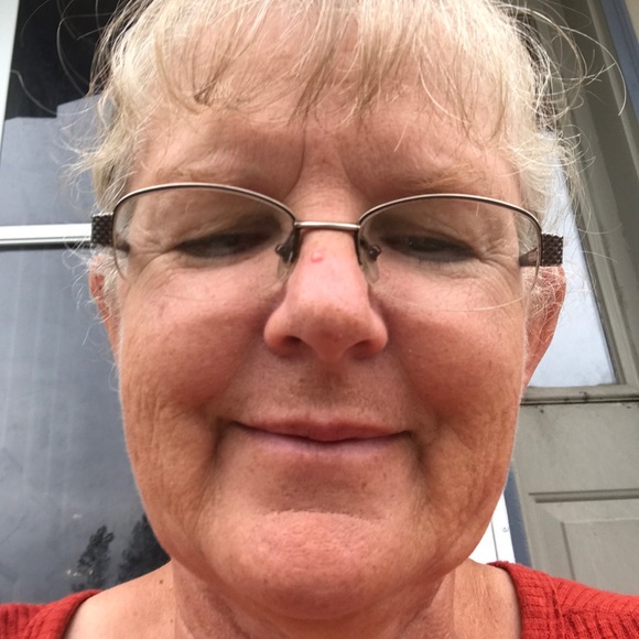 Profile Picture of Sandra Ovitt (@sjovitt) on Poshmark