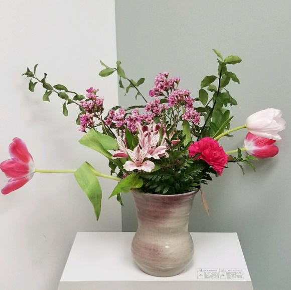 Angela Bordessa - Poshmark Profile Picture of Angela Bordessa (@angeleyes619707) on Poshmark