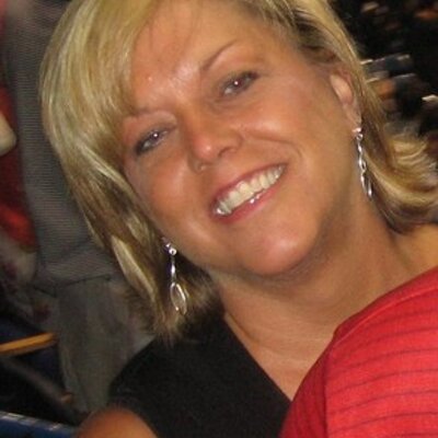 Profile Picture of Rhonda Hall (@rhndahall) on Twitter