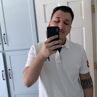 Profile Picture of Julian 😭 (@Julian_Estrada9) on Twitter