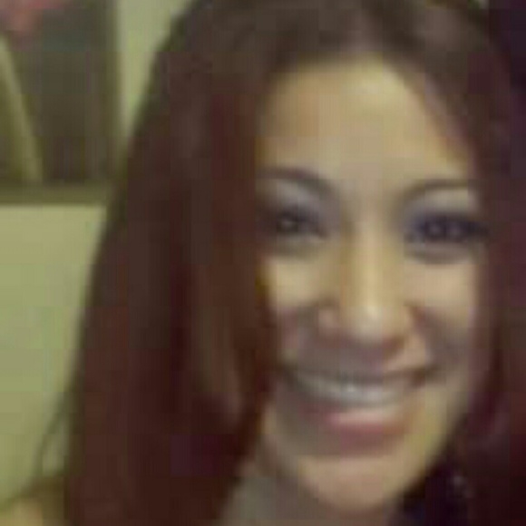 Profile Picture of Marcella Avalos (@marcella0811) on Poshmark