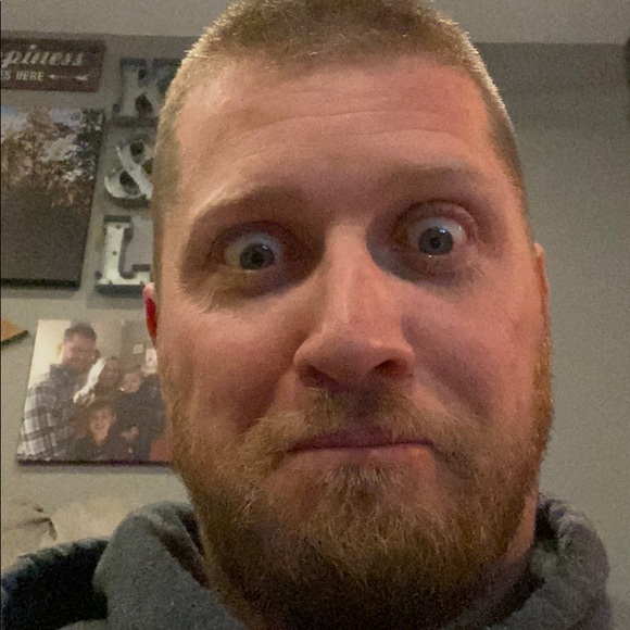 Profile Picture of Kurt Weinschenk (@kwein33) on Poshmark