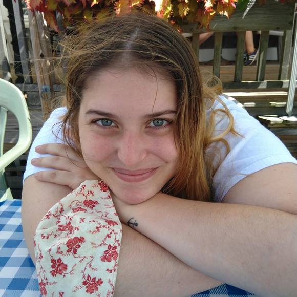 Profile Picture of Ariel Keeley (@arielkeeley) on Poshmark