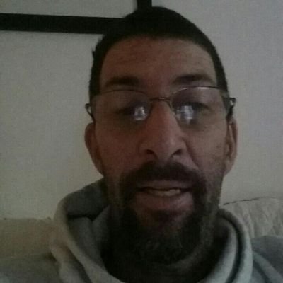 Profile Picture of Mike Scozzafava (@scozzi8) on Twitter