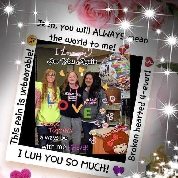 Profile Picture of Leeann Dawson schmidt (@mindypants9) on Poshmark