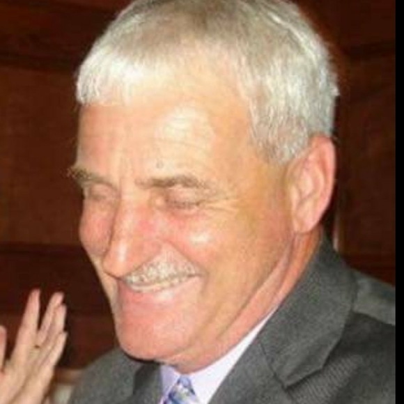 Profile Picture of Mandy Supeck (@mandysupeck) on Poshmark