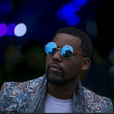 Profile Picture of PhillipBank$ (@IAmPhillipBanks) on Twitter