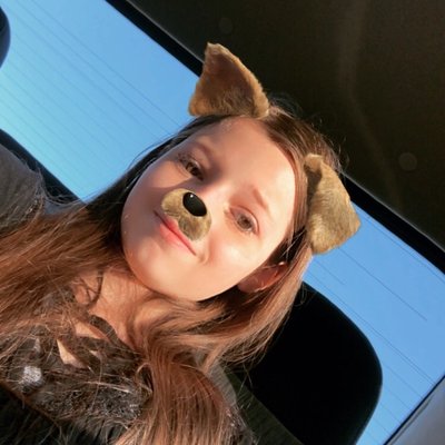 Profile Picture of Carleigh Roberts (@CarleighRobert3) on Twitter