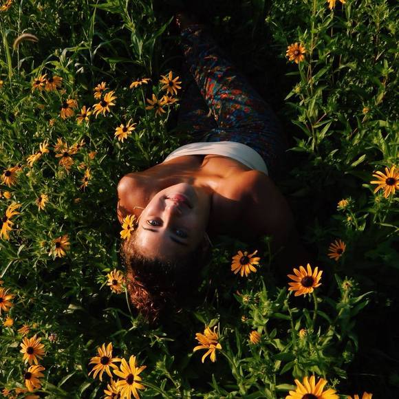 Profile Picture of Faith Knill (@faitheknill) on Poshmark