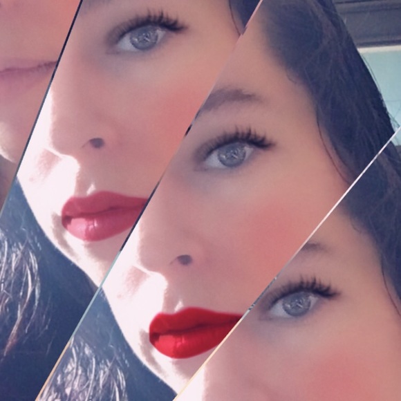 Profile Picture of Chantal Guilbeault (@kcm_818611) on Poshmark