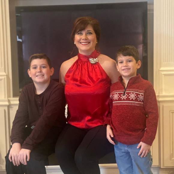 Profile Picture of Amber Courtney eschan (@alcour6) on Poshmark