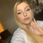 Profile Picture of christine blythe (@chrissy.blythe) on Instagram