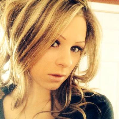 Profile Picture of Andrea (@andrea_thorn) on Twitter