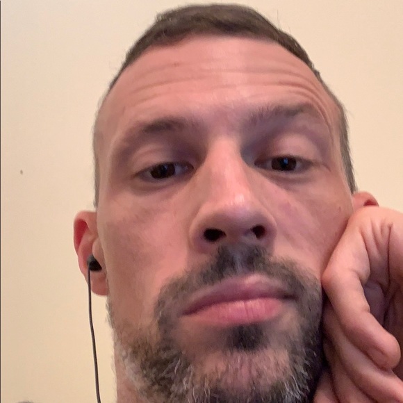 Profile Picture of Nathaniel Metzger (@metzgernate85) on Poshmark